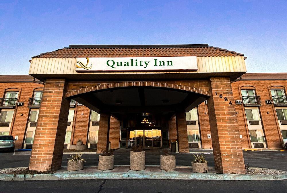 Quality Inn Vernal Near Dinosaur National Monument Exterior photo